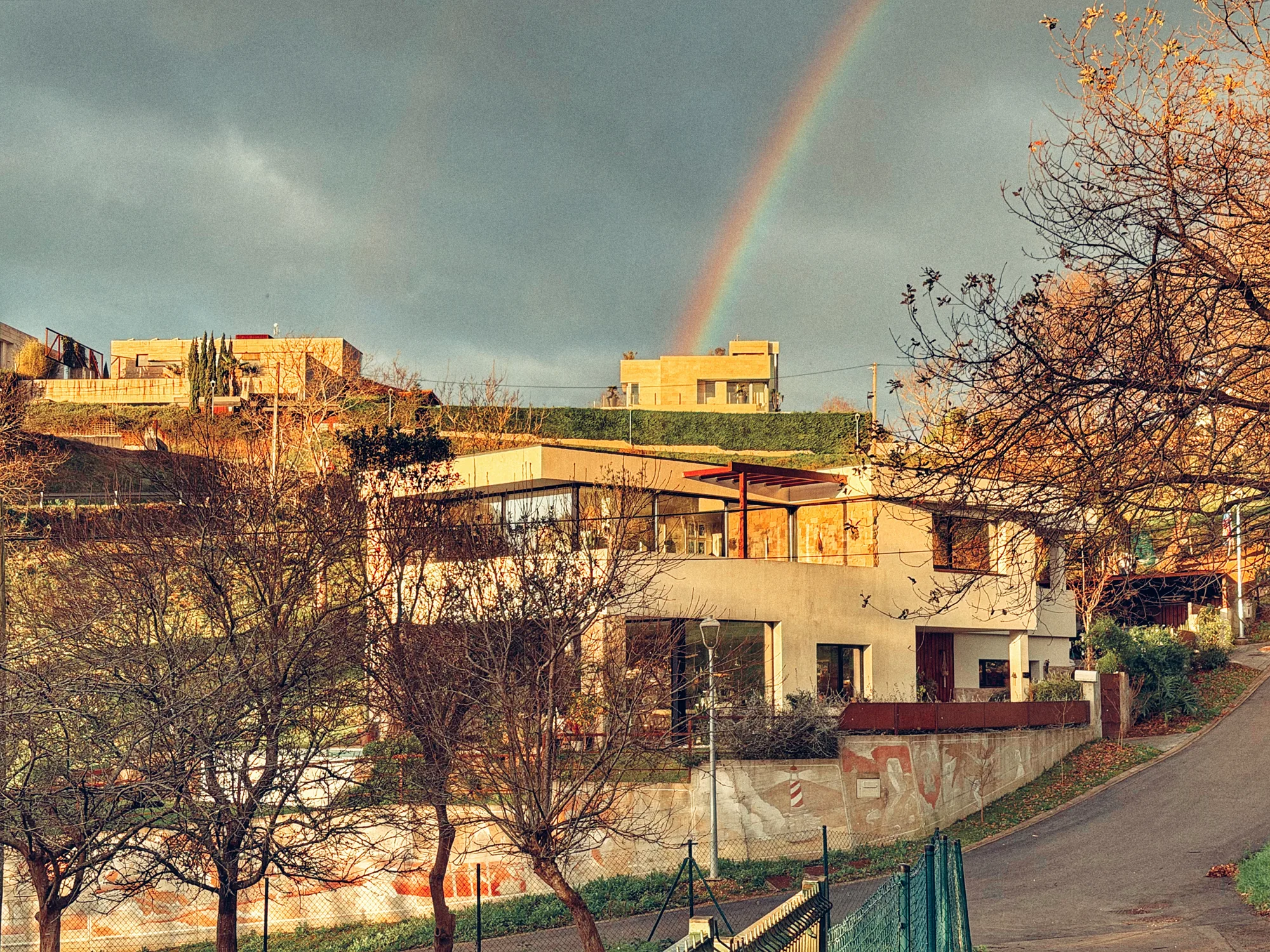 Arcoíris sobre la finca